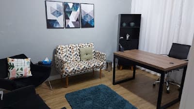 Psicóloga Bruna Zettler em null