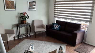 Claudia Leone - Psicologia em null