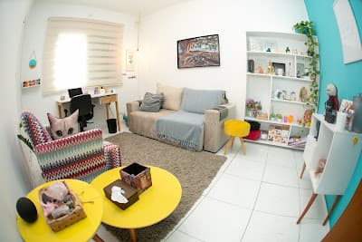 Psicóloga Bruna Marinho | Espaço Seja Como Flor em null