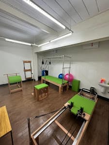 Academia Youngers em null